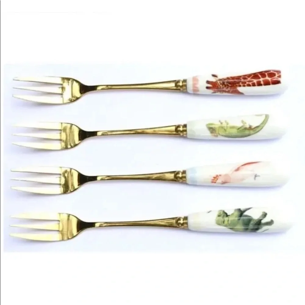 Yvonne Ellen -SET OF 4 ANIMAL CAKE FORKS